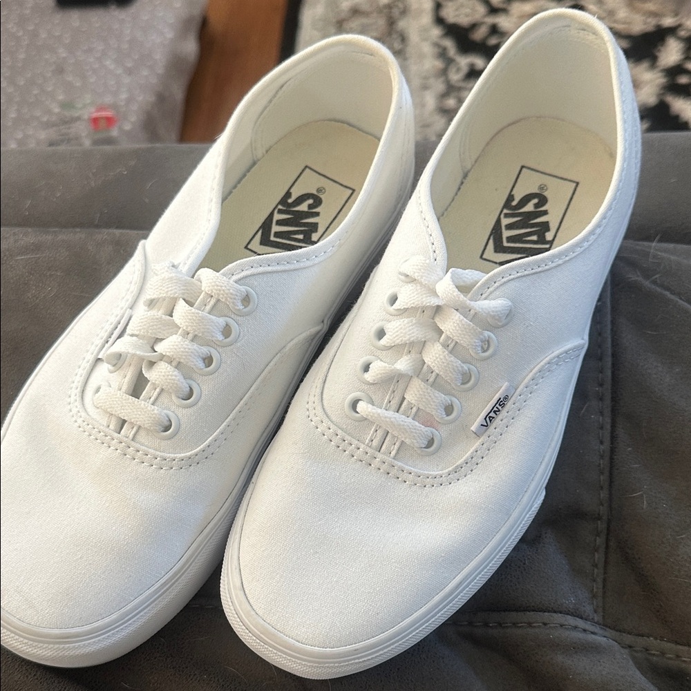 Vans Classic White Lace-Up Shoes